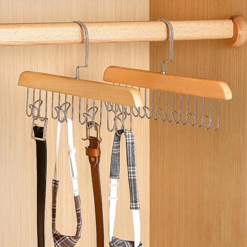 Non-slip wardrobe with multiple hooks
