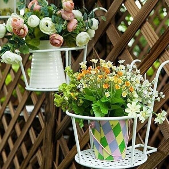GrünMeister — Showcase your green paradise stylishly without drilling or rust!