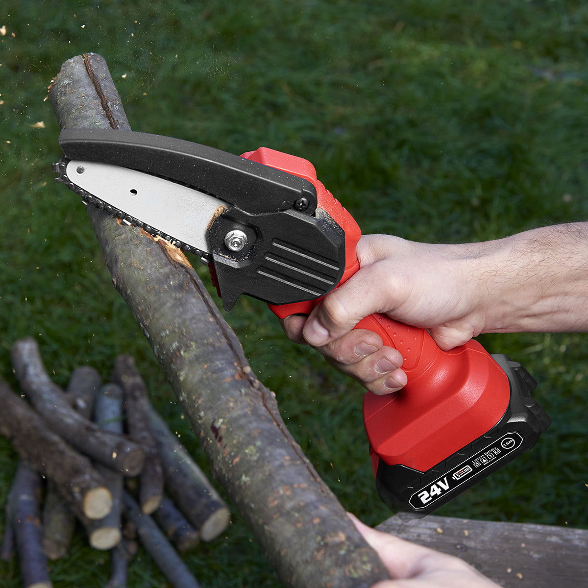 Cordless Electric Mini Chainsaw