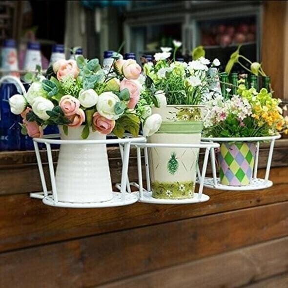 GrünMeister — Showcase your green paradise stylishly without drilling or rust!