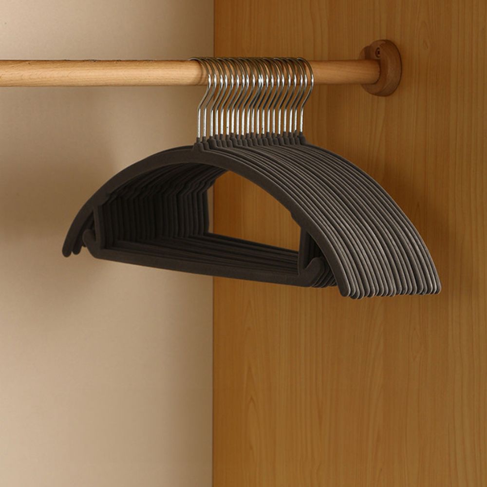 Non-Slip Curve Hangers | Set of 10