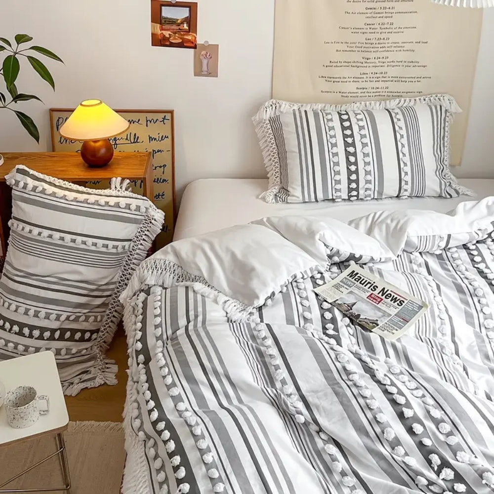 Zevolim| Soft Stripe and Tassel Duvet Set | 3pcs