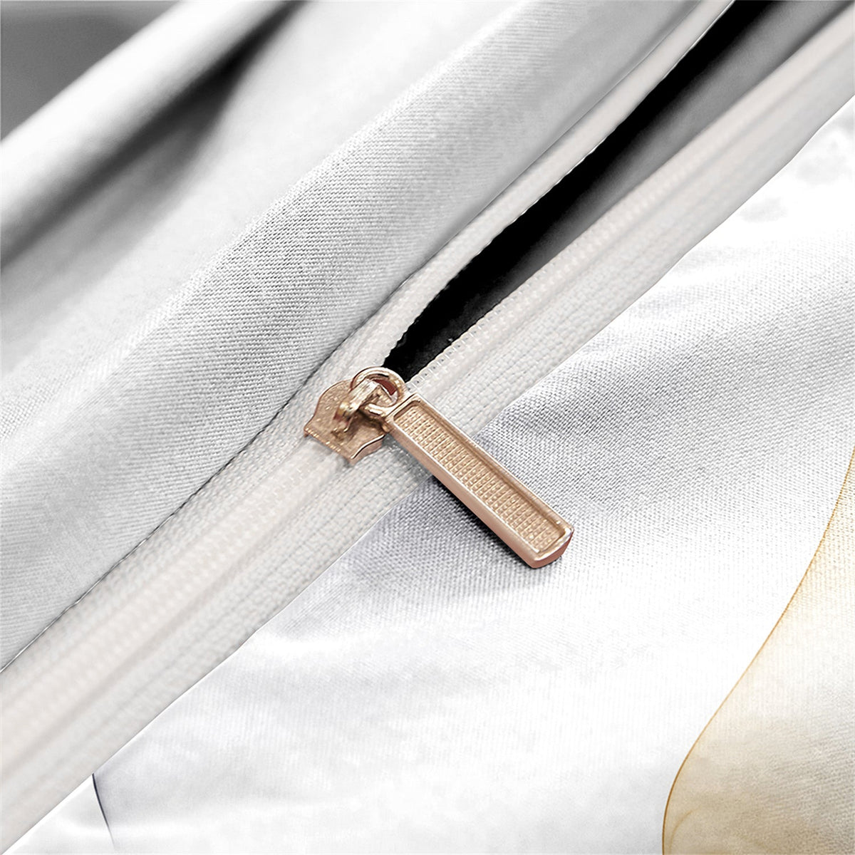 Zevolim| ColorWhirl - Lively Artistic Bed Set