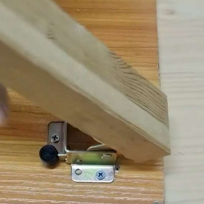 Folding hinge with lock