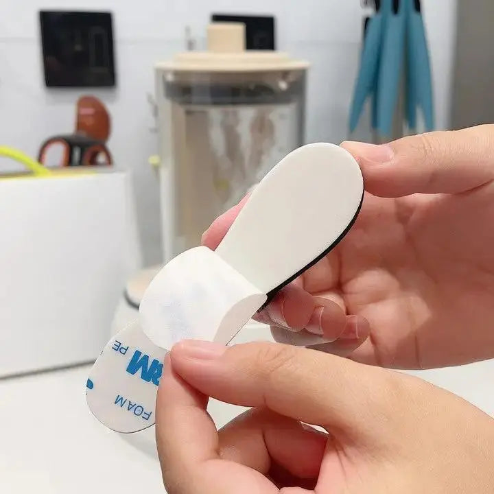 GripTamer — Finally live stress-free thanks to lightning-fast cable organization without effort