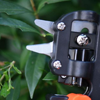 Zevolim| Garden Grafting Shears – Precise Pruning Tool