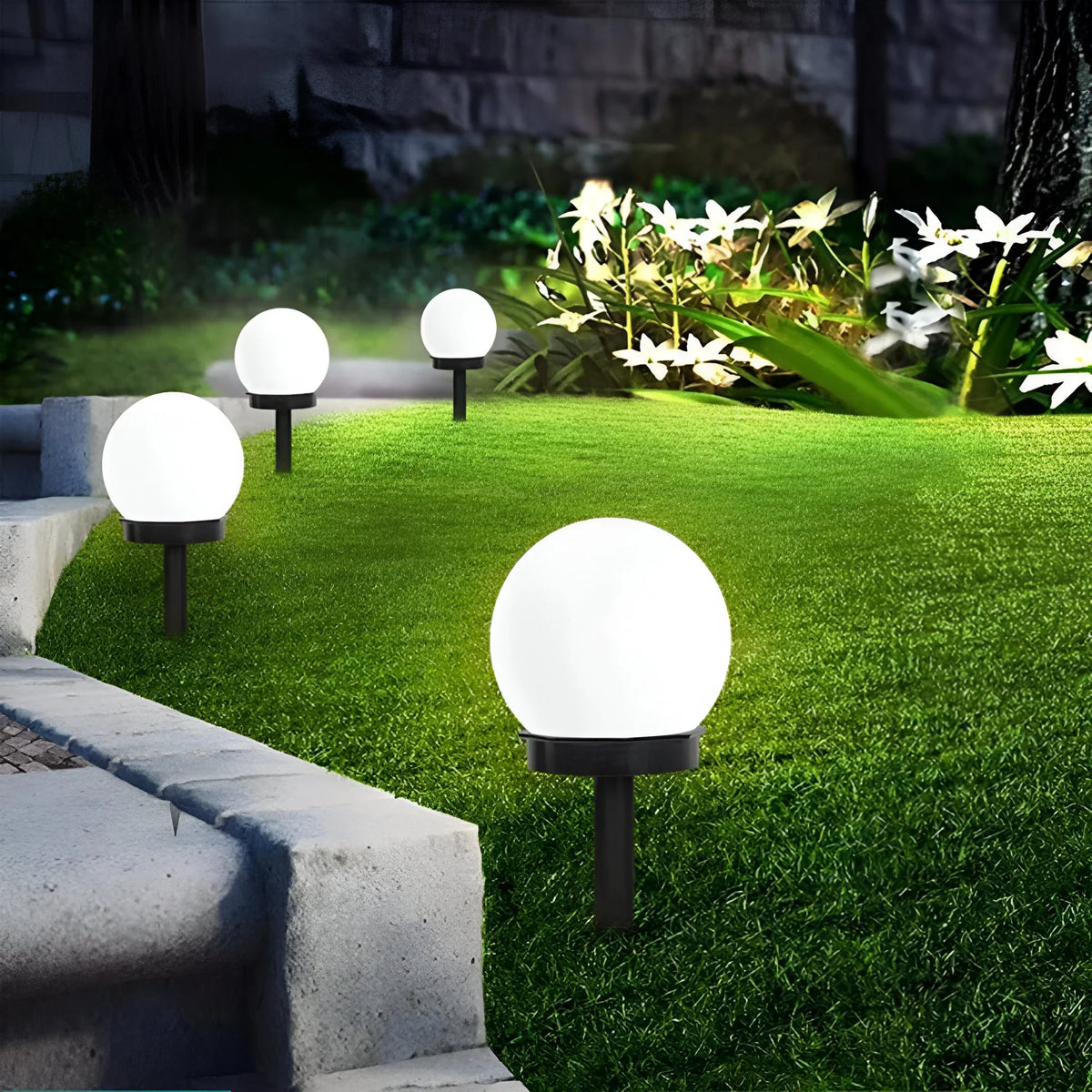 LumiGlobe – Set of 3 Waterproof Solar Pathway Lights