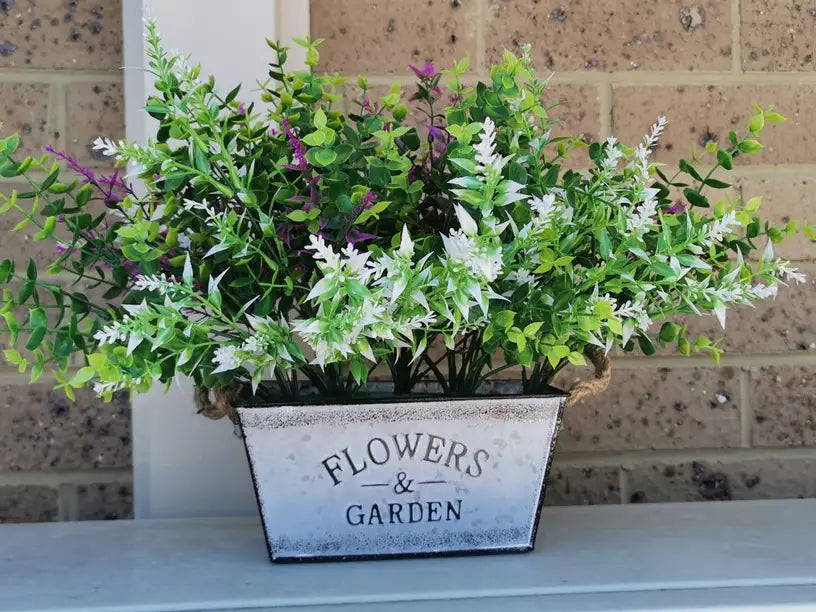 Zevolim| Decorative flower and garden container made of metal with hemp rope handles
