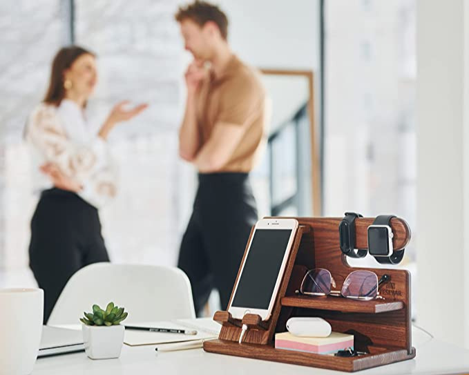 WoodDock – Stylish Wooden Organizer for Devices