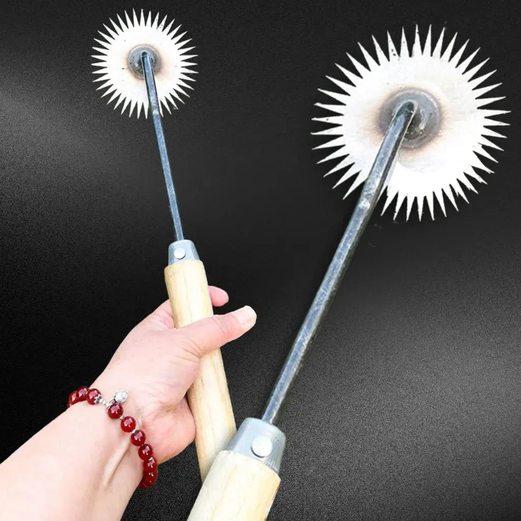 Zevolim| Durable Sunflower Hoe with Wooden Handle