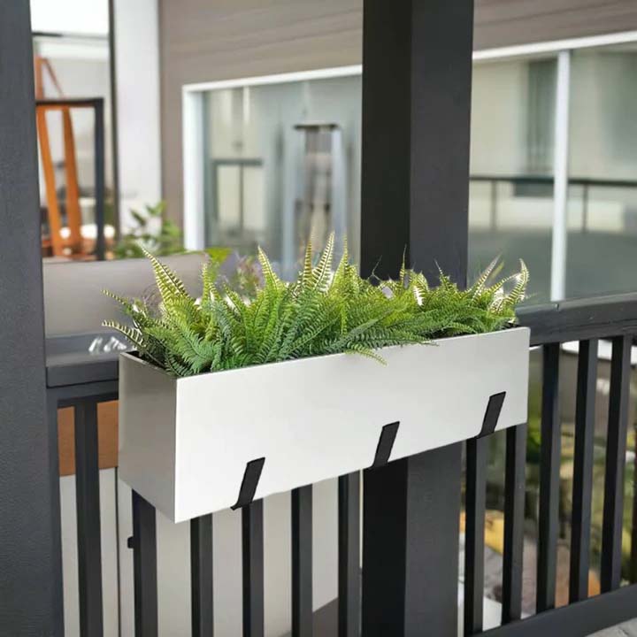 Madeira 36" Long Aluminum Trough Planter - Seamless Modern Minimalist Metal - Indoor / Outdoor, Lined w/ Drainage (36" L x 9" W x 9" Ht.)