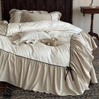 Romantic bed set with frill, jacquard relief and decorative ribbon