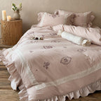 Bedding set with delicate embroidery and ruffled hem