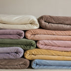 Plush bedding set with velvety microfiber surface Bowlift