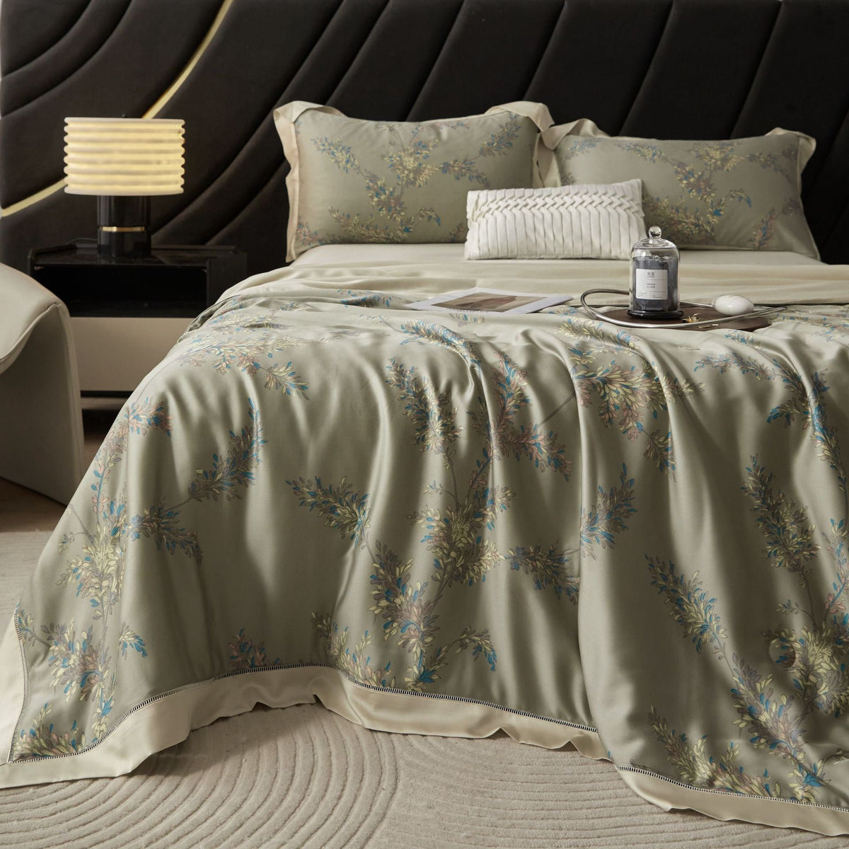Luxurious satin bedspread set with floral jacquard embroidery Bowlift