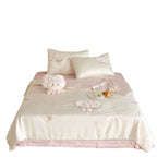 Satin bedding set for children and adolescents with embroidered plush applications Bowlift