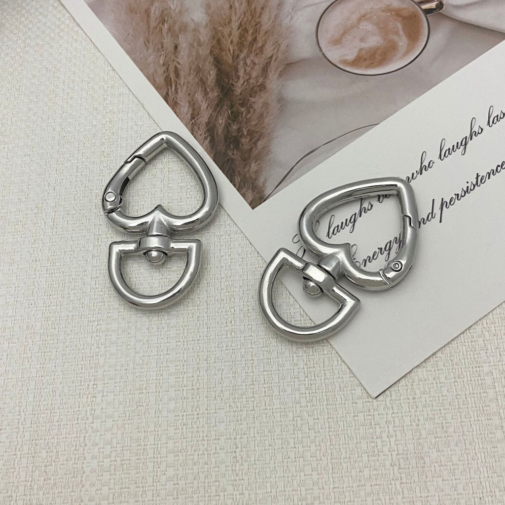 Heart-Shaped Clip Hook Bowlift