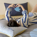 Bedding set made of cotton satin with double-sided stripe design