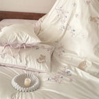 Elegant embroidered bedding set made of cotton satin with cat and flower motif Bowlift