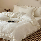 Bedding set with delicate ruffle trim and Jacquard damask structure