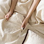 Bedding set made of cotton-linen blend with fine structure and piped seam