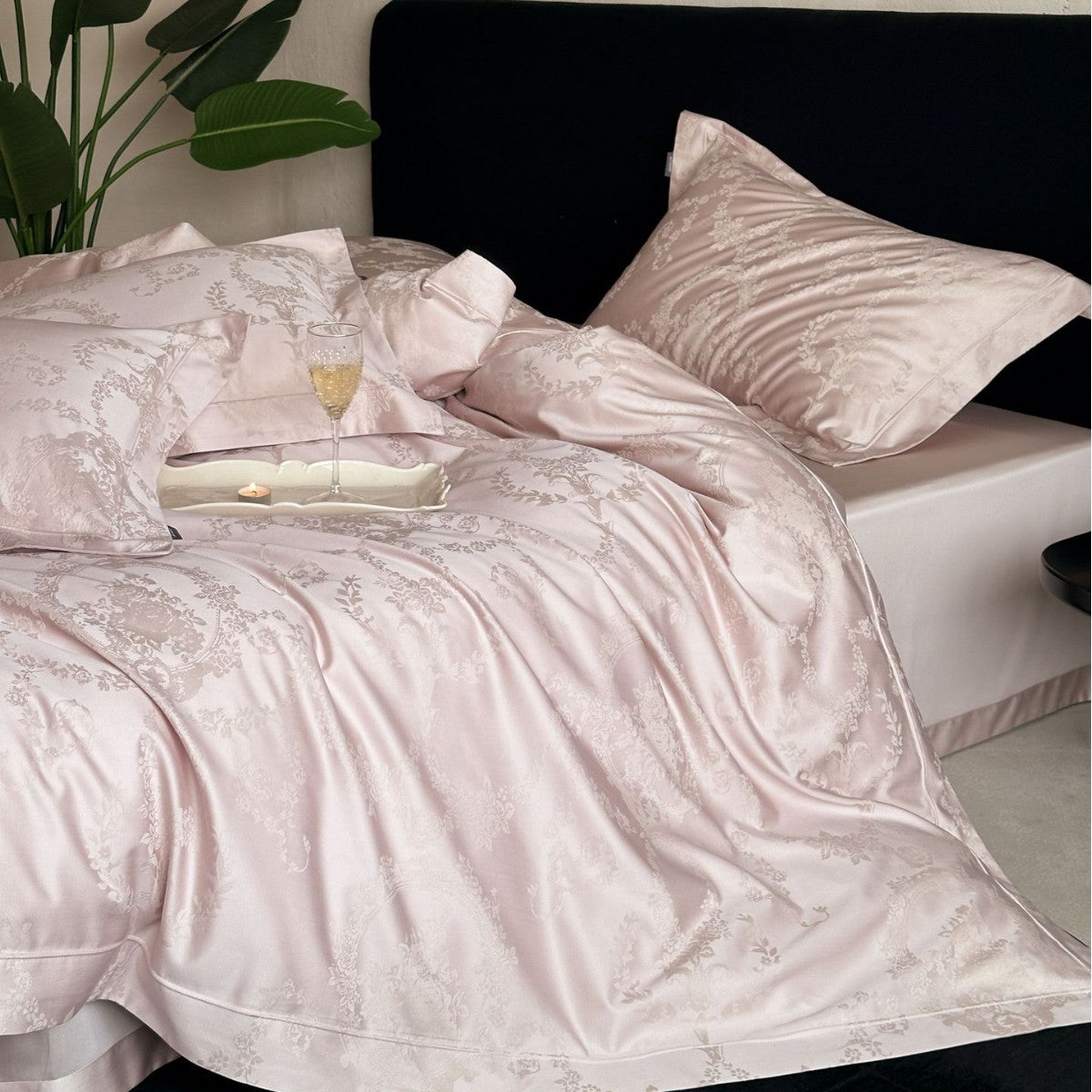 Satin Bedding Set Bowlift