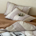 Bedding set made of cotton with woven stripes and integrated fitted sheet