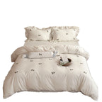 Bedding set made of linen-cotton blend with ruffled pillow and floral embroidery Bowlift