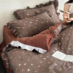 Bedding set made of cotton-linen with subtle polka dot print and ruffled frills