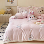 Children's bedding set with teddy fleece trim and cute panda & bear motifs