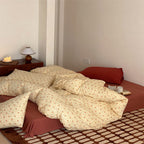 Patterned duvet cover and pillowcase set