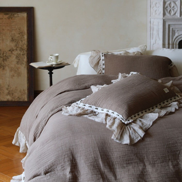 Luxurious cotton-linen bedding set with ruffle and crochet lace trim
