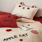 Children's bedding set with apple cat appliqués and quilted decorative pillowcase Bowlift