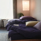 Satin bedding set in luxurious silk look
