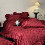 Luxurious satin bedding set with heart jacquard, ruffled frills and hotel closure Bowlift