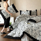 Bedding set made of linen-cotton mix with delicate floral print and contrasting lace edge