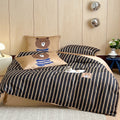 Striped cotton bedding set with playful bear motif