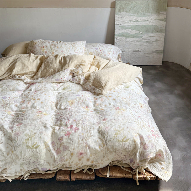 Light cotton gauze bedding set with floral pattern and ties