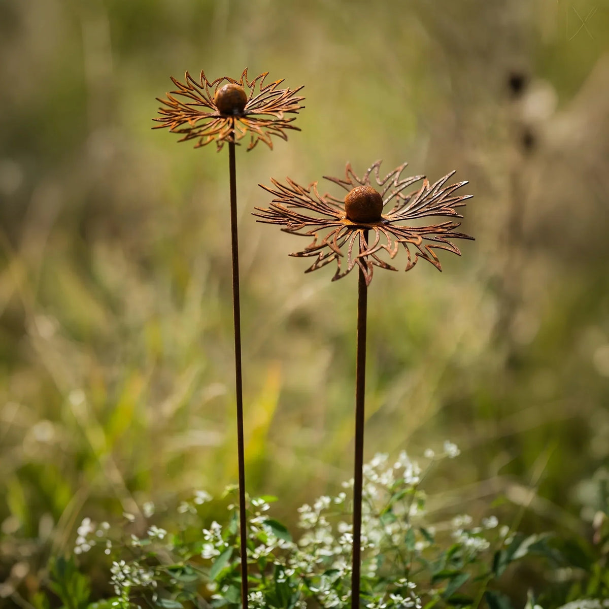 Zevolim| FLORUSTA Garden Stake Bluebonnet | Rust Look Metal | Rustic Garden Decor