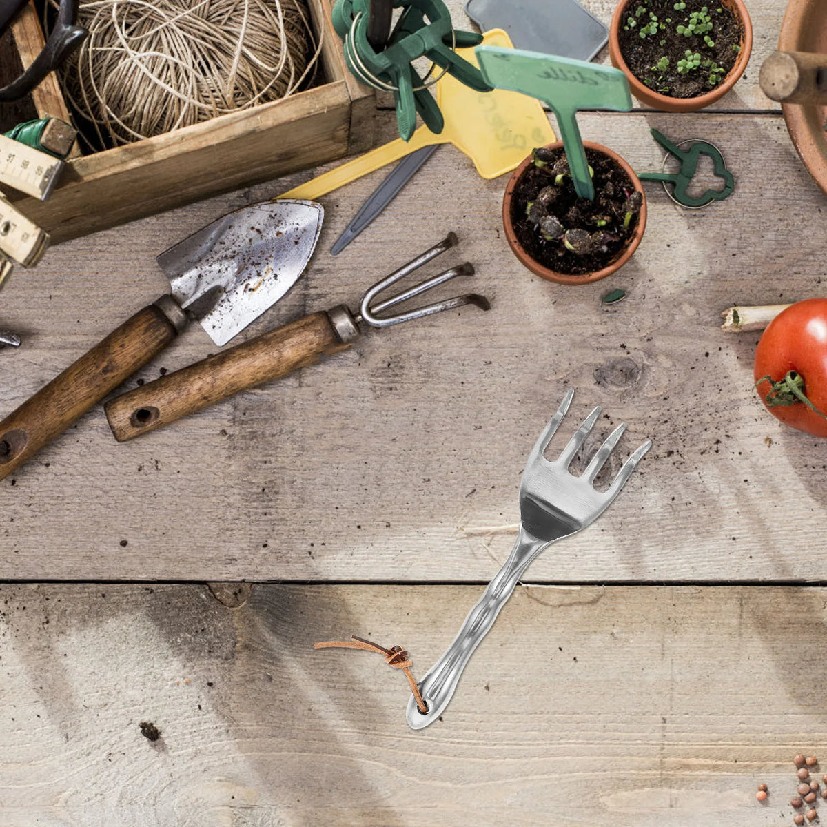 Zevolim| Floravix Mini Garden Hand Rake | Lightweight & Durable | For Weeding, Digging & Soil Loosening | 20.5 cm Length