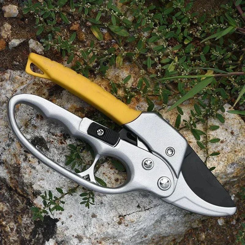 Zevolim| Tree Wood Trimming Compact Gardening Hand Clippers