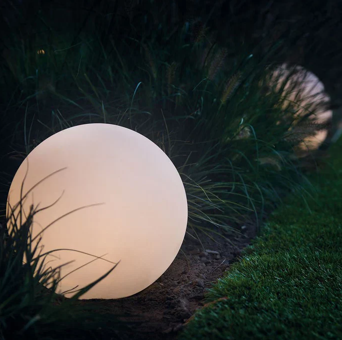 Zevolim| Round Garden Lamp