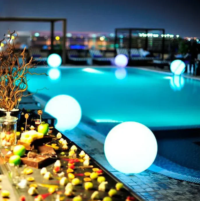 Zevolim| Round Garden Lamp