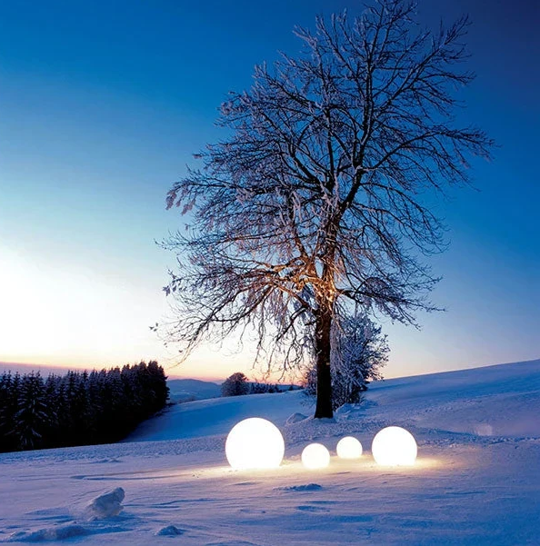 Zevolim| Round Garden Lamp