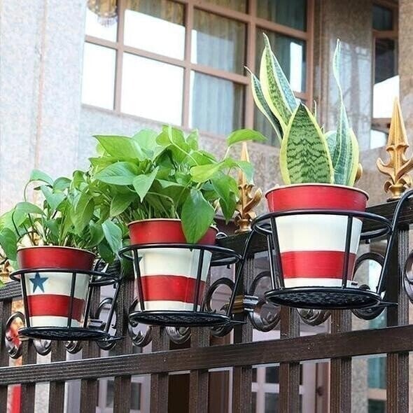 GrünMeister — Showcase your green paradise stylishly without drilling or rust!
