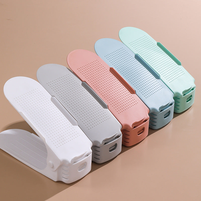Foldable shoe rack made of plastic
