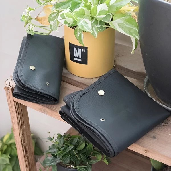 Zevolim| GardenMat 2.0 – Waterproof Foldable Gardening Work Mat for Clean & Organized Planting