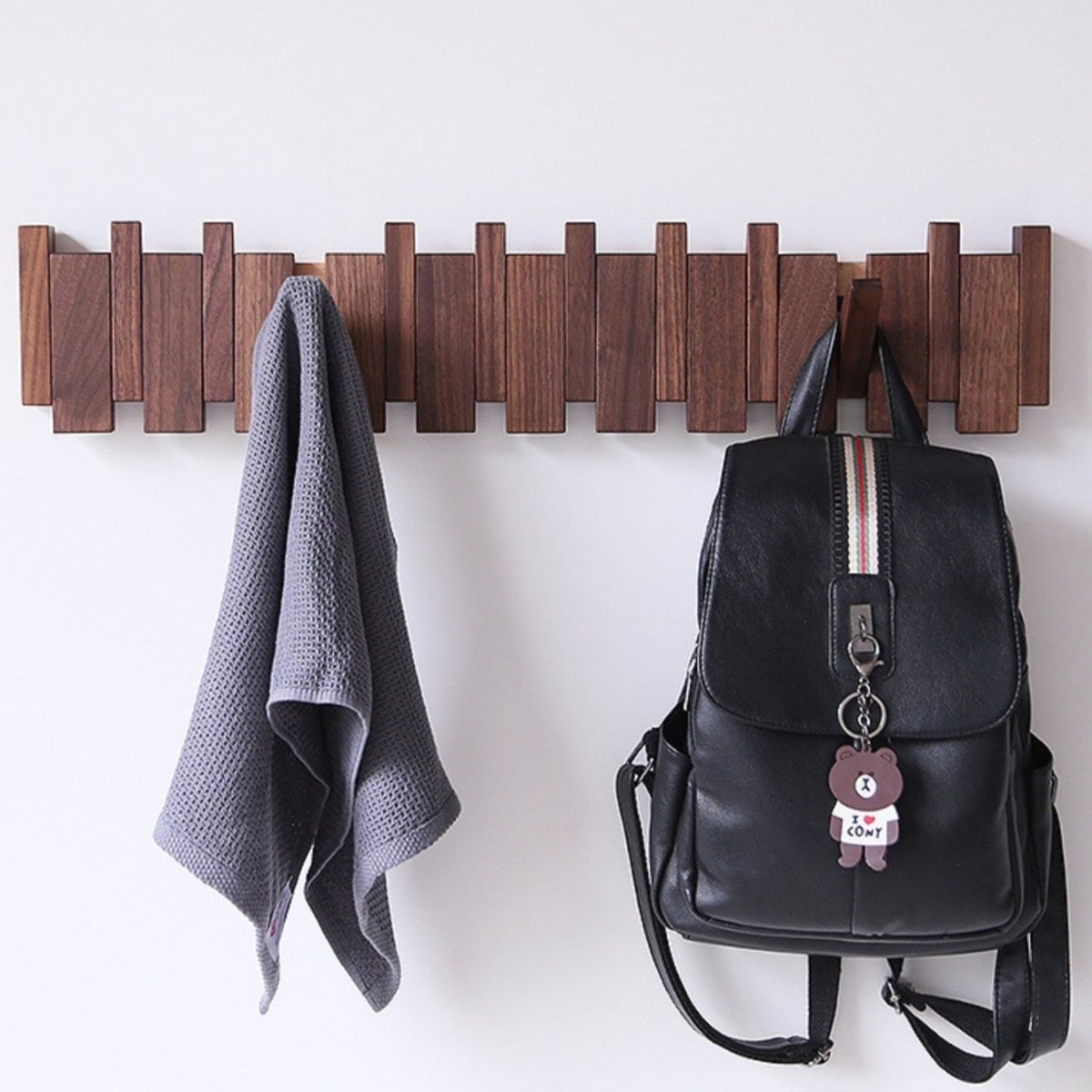 PianoLux Coat Stand – Handmade Storage Elegance for Stylish, Organized Living Spaces